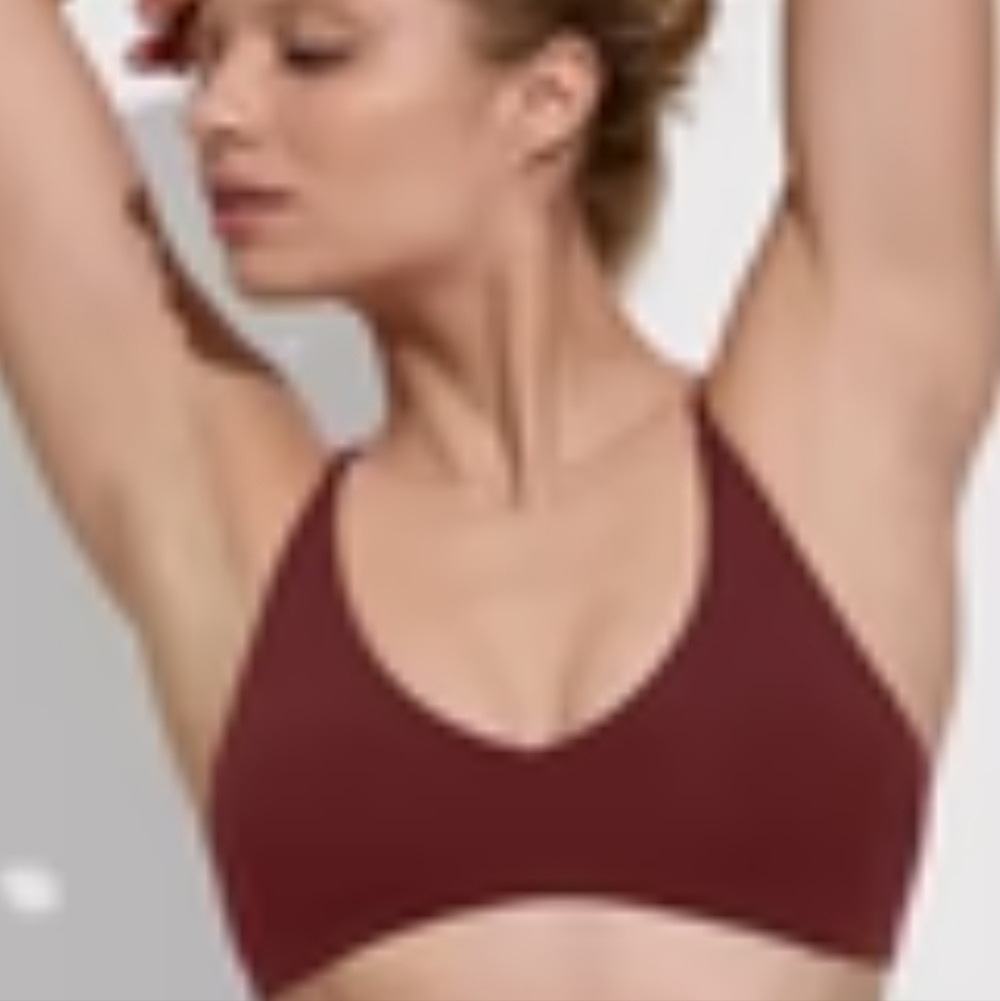 LEFT ON FRIDAY SUNDAY BIKINI TRIANGLE TOP; SIZE:XLARGE